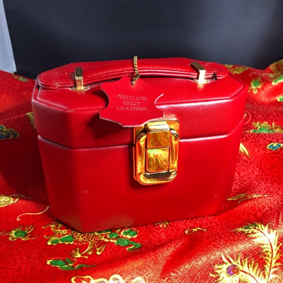 Other - Genuine Split Leather Red Jewelry Case